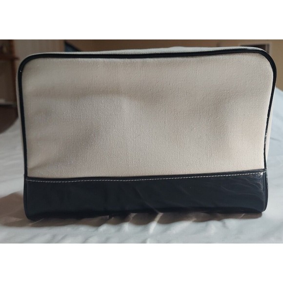 Chanel No 5 Trousse Signature Make-up Handbag White With Black Accent Trim - Picture 2 of 7